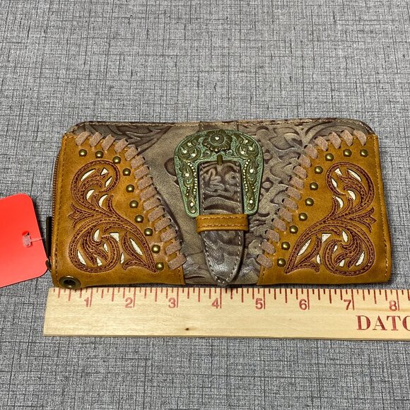 Montana West  purse and matching wallet - Picture 6 of 16